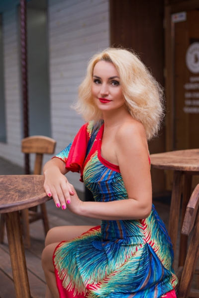 marvelous Ukrainian fiancée from city Dnepropetrovsk Ukraine